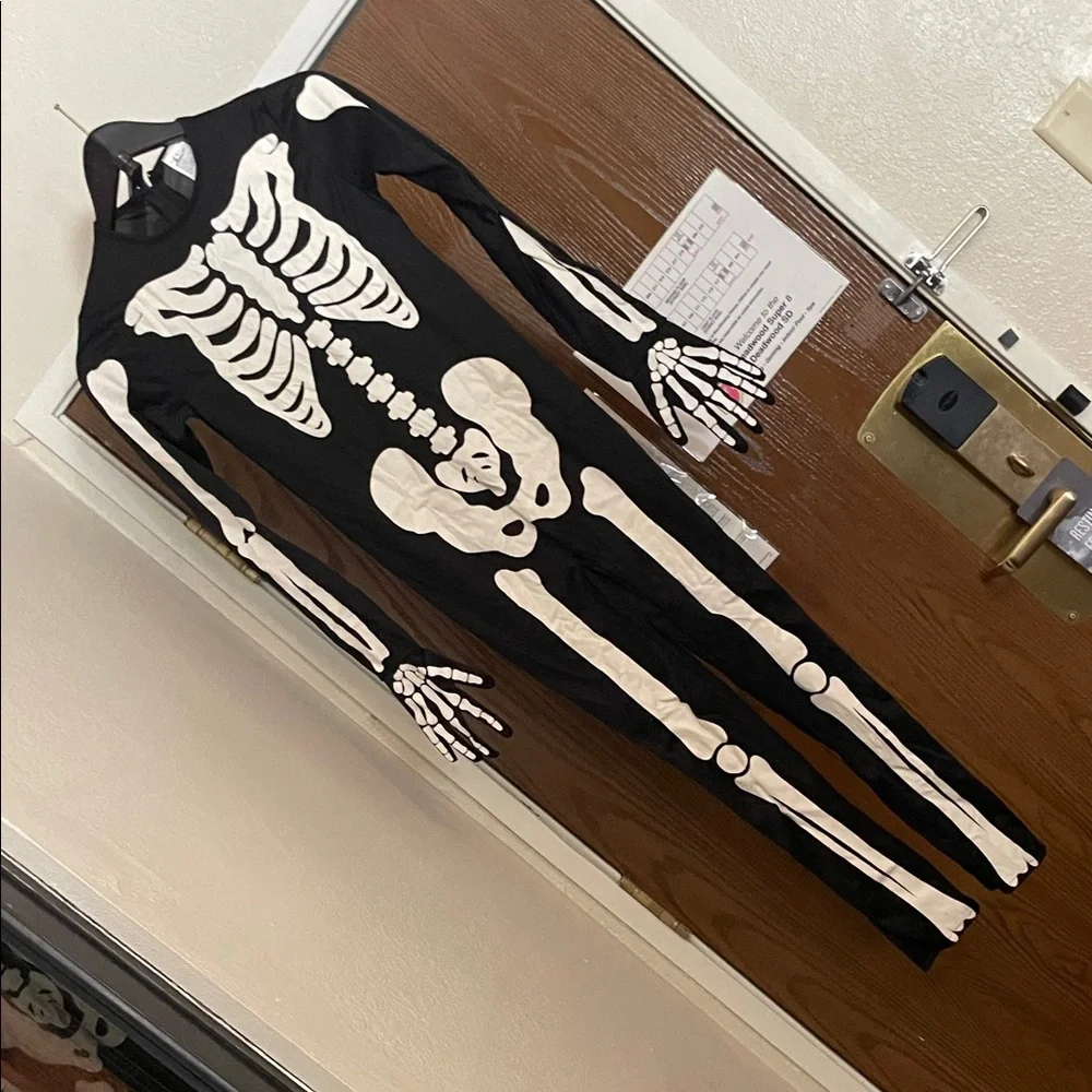 N/A skeleton glows